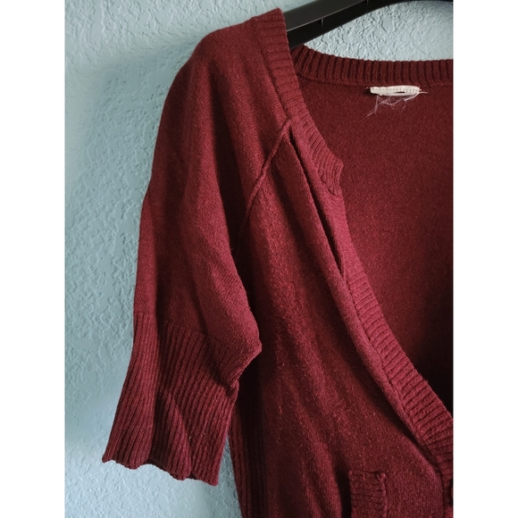 V-Neck Short Sleeve Lightweight Cardigan - Picture 2 of 6